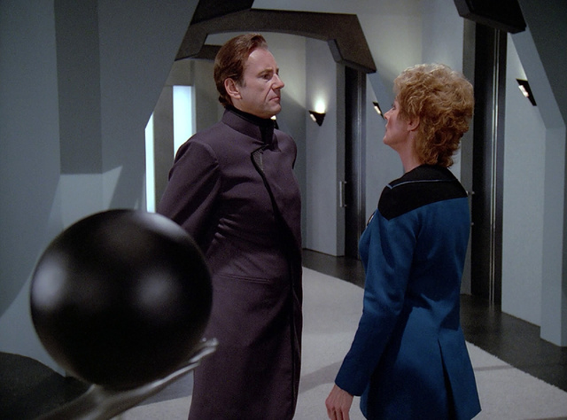Illustration for article titled Los trajes más locos e increíbles de Star Trek: La nueva generación